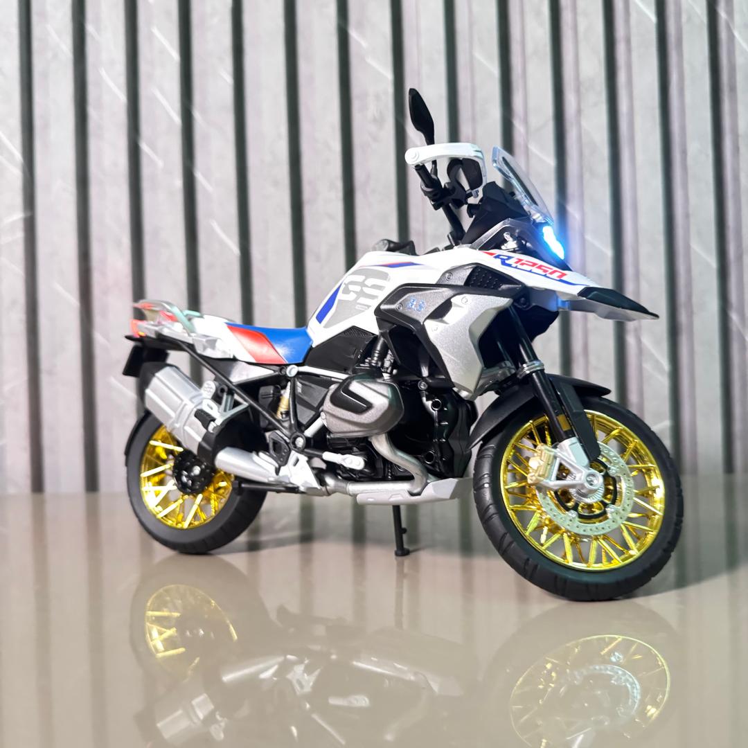 BMW GS 1250 Adventure - Échelle 1/9